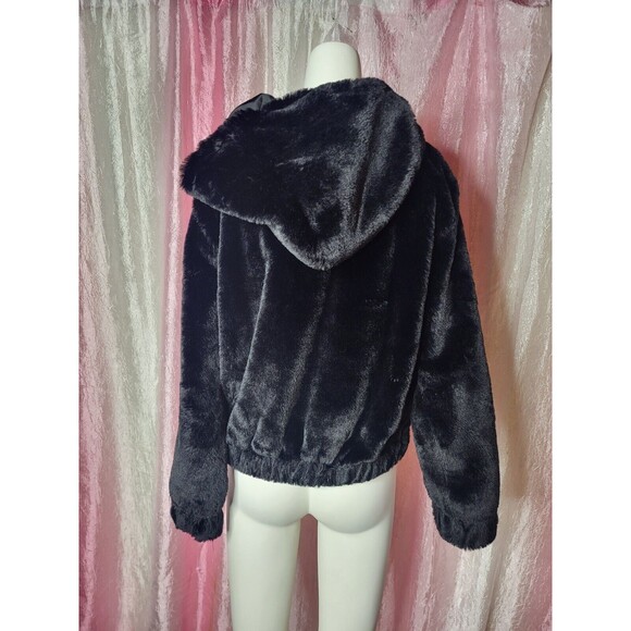 Wild Fable Black Faux Fur Cropped Bomber Jacket Size Small - Picture 5 of 9